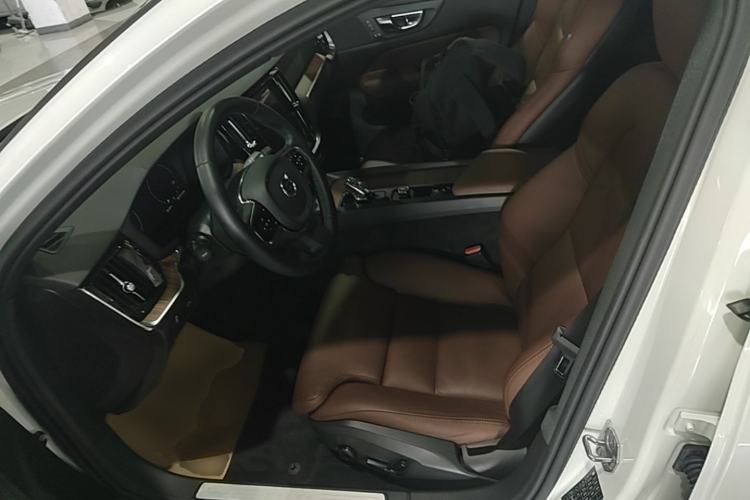 Used Volvo S60 2022 B4 Zhiyuan Luxury Edition Left Front Seat