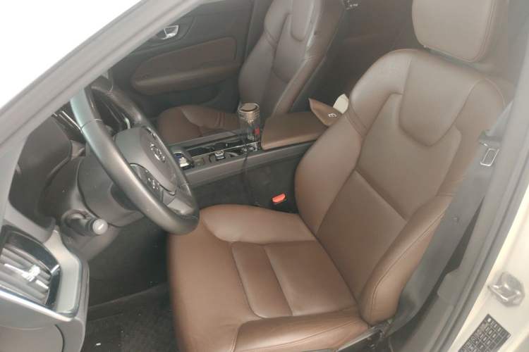 Used Volvo S60 2022 B4 Zhiyi Luxury Edition Left Front Seat