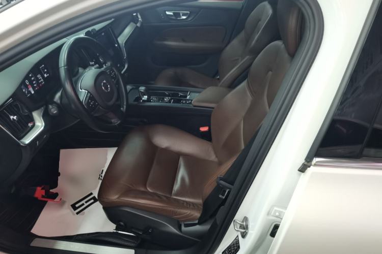 Used Volvo S60 2022 B4 Zhiyi Luxury Edition Left Front Seat