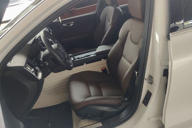 Used Volvo S60 2022 B4 Zhiyi Luxury Edition Left Front Seat