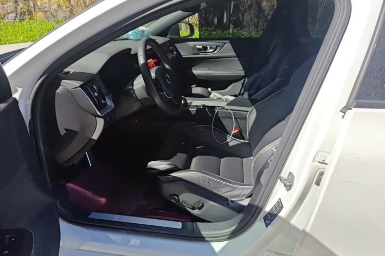 Used Volvo S60 2022 B4 Zhiyuan Sport Edition Left Front Seat