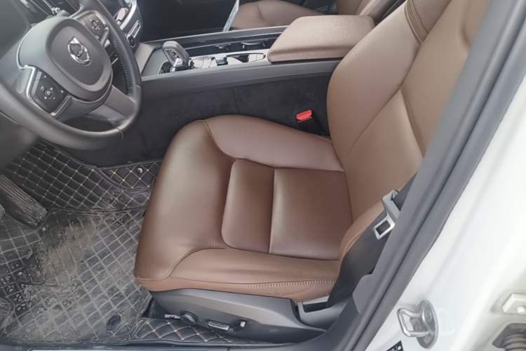 Used Volvo S60 2022 B4 Zhiyi Luxury Edition Left Front Seat