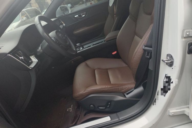 Used Volvo S60 2022 B4 Zhiyi Luxury Edition Left Front Seat