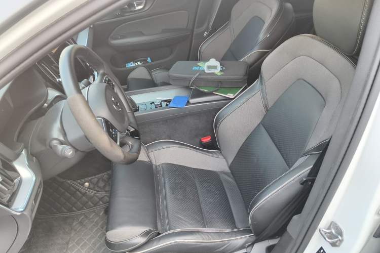 Used Volvo S60 2022 B4 Zhiyuan Sport Edition Left Front Seat