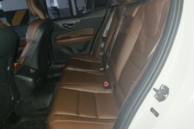 Used Volvo S60 2022 B4 Zhiyi Luxury Edition Left Rear Seat