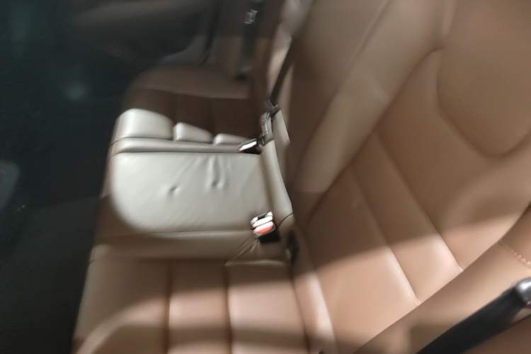 Used Volvo S60 2022 B4 Zhiyuan Luxury Edition Left Rear Seat