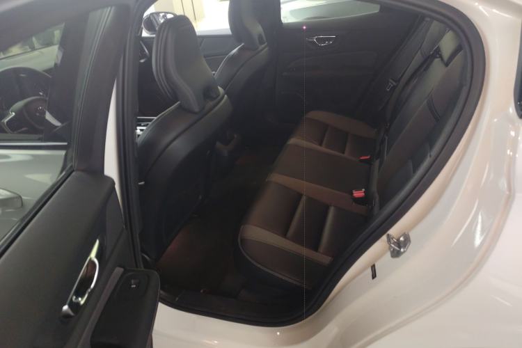 Used Volvo S60 2022 B4 Zhiyuan Sport Edition Left Rear Seat