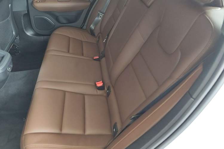 Used Volvo S60 2022 B4 Zhiyuan Luxury Edition Left Rear Seat