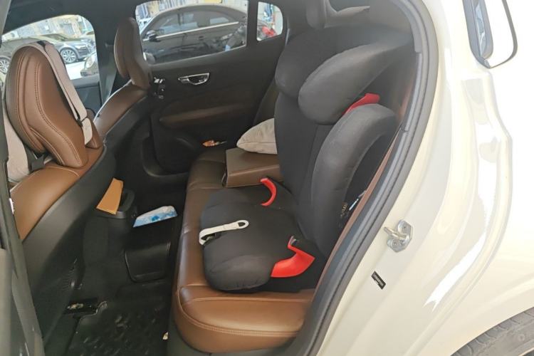 Used Volvo S60 2022 B4 Zhiyuan Luxury Edition Left Rear Seat