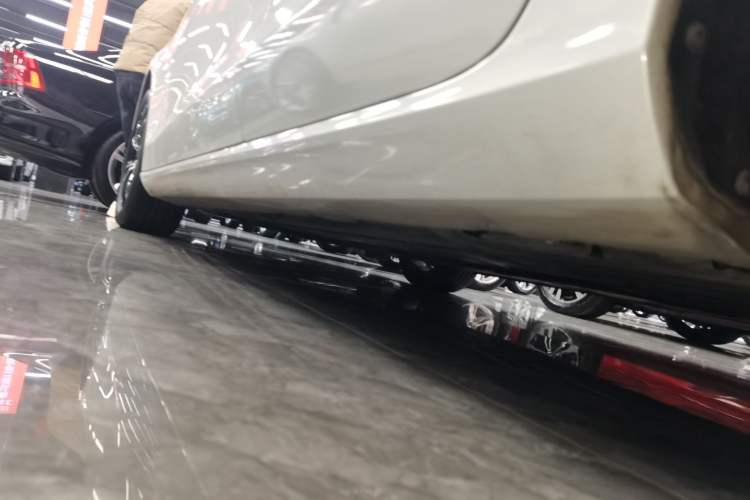 Used Volvo S60 2022 B4 Zhiyi Luxury Edition Left Side Sill