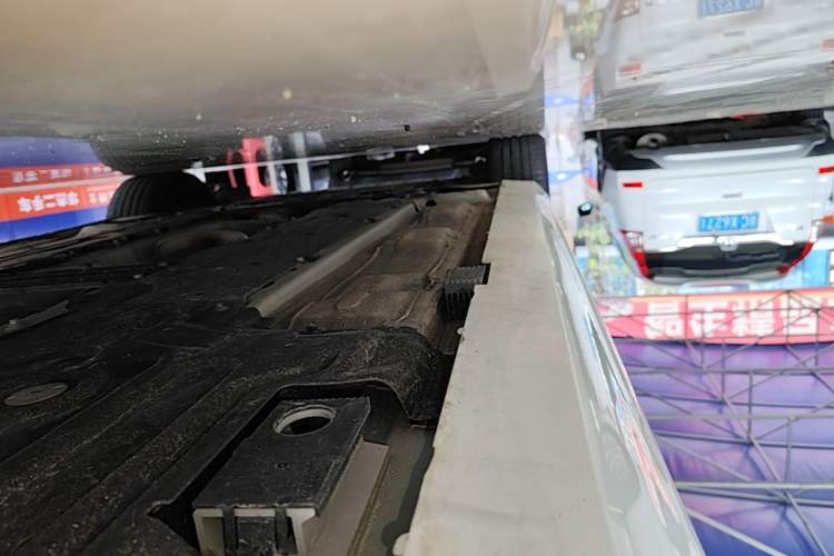 Used Volvo S60 2022 B4 Zhiyuan Luxury Edition Left Side Sill