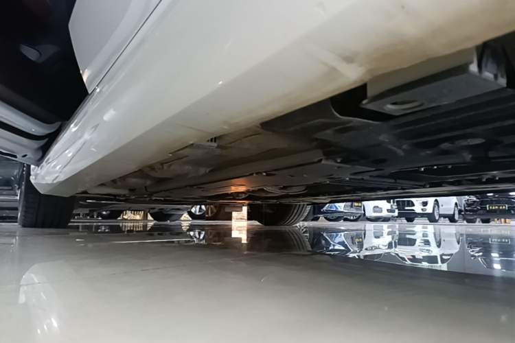 Used Volvo S60 2022 B4 Zhiyuan Luxury Edition Left Side Sill