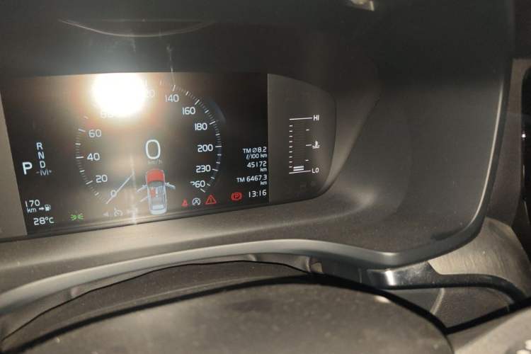 Used Volvo S60 2022 B3 Smart Drive Luxury Edition Odometer Close Up