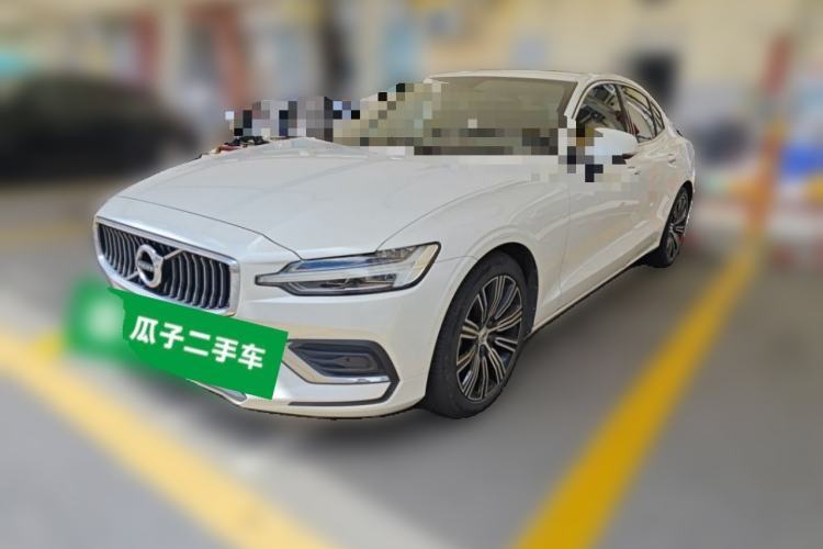 Used Volvo S60 2022 B4 Zhiyuan Luxury Edition Guazi used car, China used car export, Used car for sale, Used  cars, Cheapest cars for sale