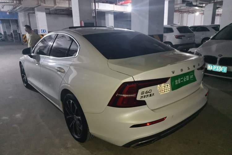 Used Volvo S60 2022 B4 Zhiyi Luxury Edition Rear Left 45 Deg