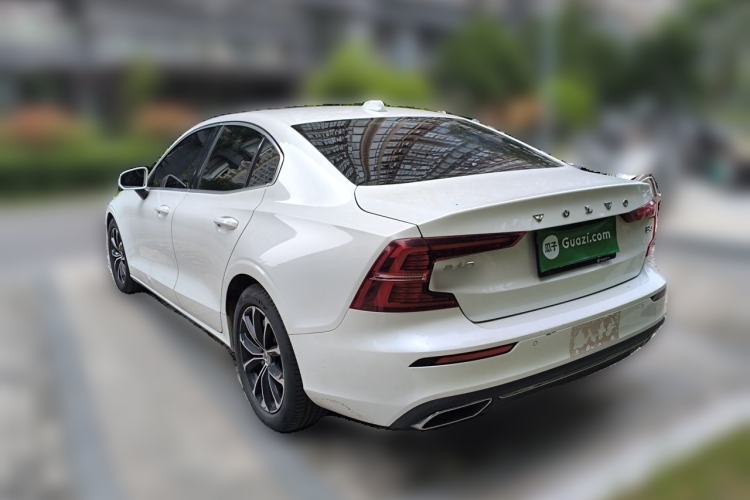 Used Volvo S60 2022 B4 Zhiyi Luxury Edition Rear Left 45 Deg