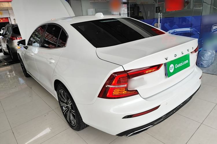 Used Volvo S60 2022 B4 Zhiyuan Luxury Edition Rear Left 45 Deg