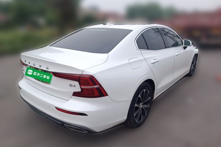 Used Volvo S60 2022 B4 Zhiyi Luxury Edition Rear Right 45 Deg