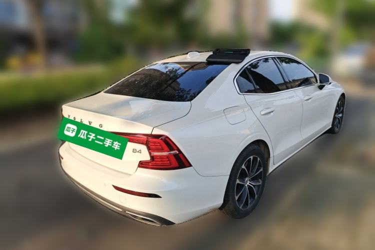 Used Volvo S60 2022 B4 Zhiyi Luxury Edition Rear Right 45 Deg