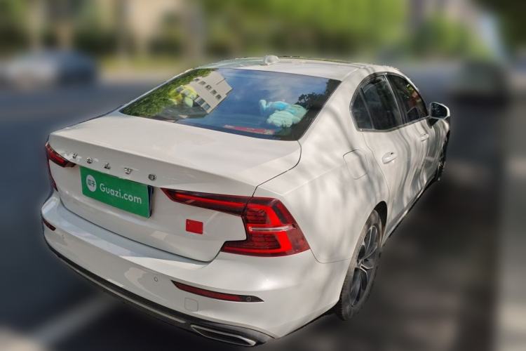 Used Volvo S60 2022 B4 Zhiyi Luxury Edition Rear Right 45 Deg