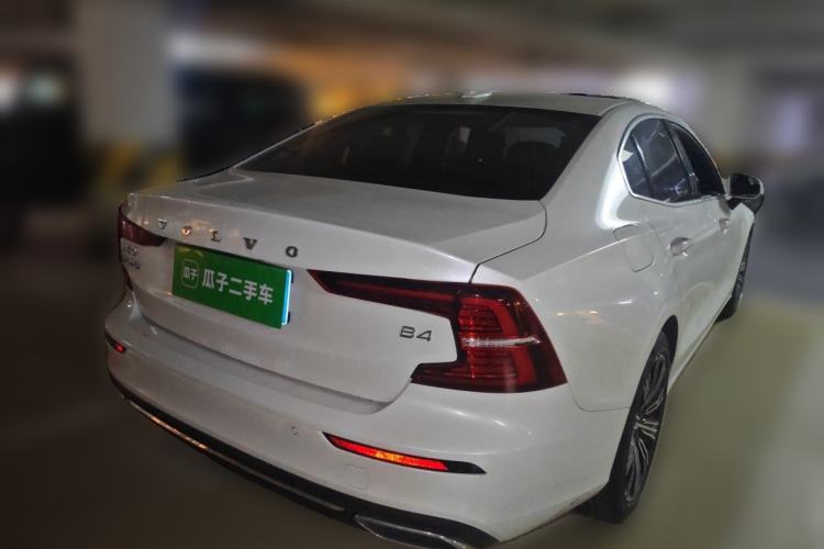 Used Volvo S60 2022 B4 Zhiyuan Luxury Edition Rear Right 45 Deg