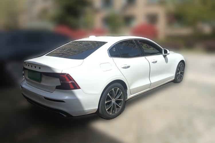 Used Volvo S60 2022 B4 Zhiyi Luxury Edition Rear Right 45 Deg