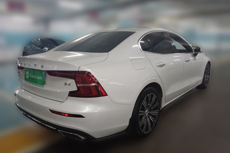 Used Volvo S60 2022 B4 Zhiyuan Luxury Edition Rear Right 45 Deg