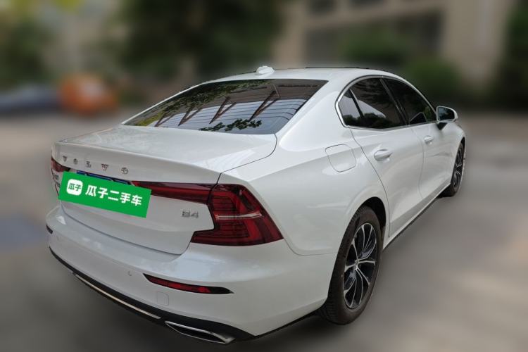 Used Volvo S60 2022 B3 Smart Drive Luxury Edition Rear Right 45 Deg