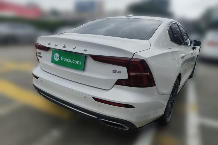 Used Volvo S60 2022 B4 Zhiyi Luxury Edition Rear Right 45 Deg