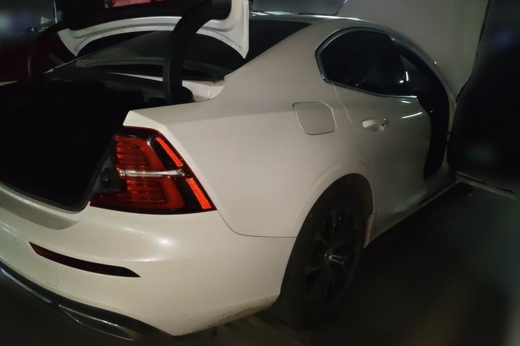 Used Volvo S60 2022 B4 Zhiyi Luxury Edition Rear Right 45 Deg