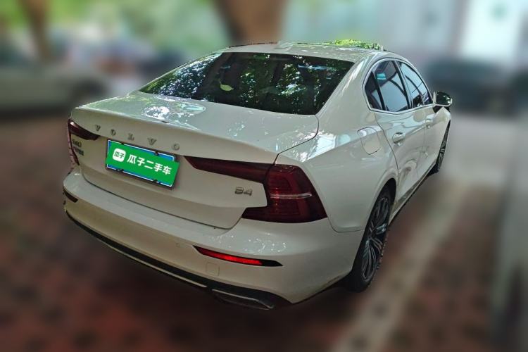 Used Volvo S60 2022 B4 Zhiyuan Luxury Edition Rear Right 45 Deg