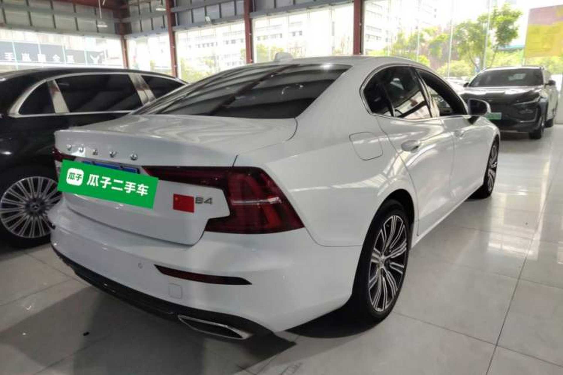 Used Volvo S60 2022 B4 Zhiyuan Luxury Edition Rear Right 45 Deg