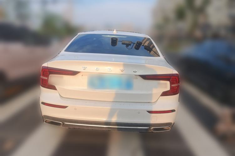 Used Volvo S60 2022 B4 Zhiyuan Luxury Edition Rear