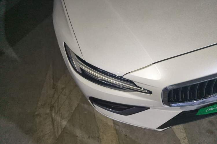 Used Volvo S60 2022 B4 Zhiyi Luxury Edition Right Front Headlight
