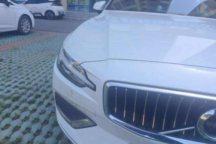 Used Volvo S60 2022 B4 Zhiyi Luxury Edition Right Front Headlight