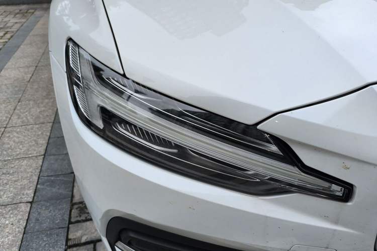 Used Volvo S60 2022 B4 Zhiyi Luxury Edition Right Front Headlight