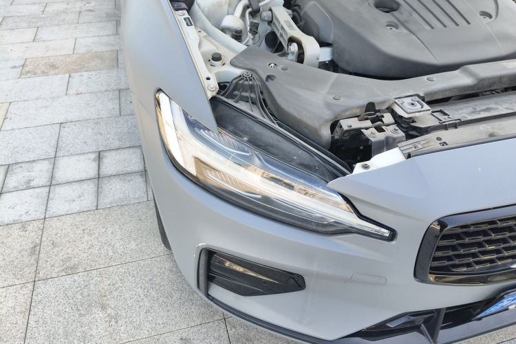 Used Volvo S60 2022 B4 Zhiyuan Sport Edition Right Front Headlight