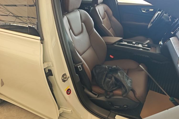 Used Volvo S60 2022 B4 Zhiyuan Luxury Edition Right Front Seat