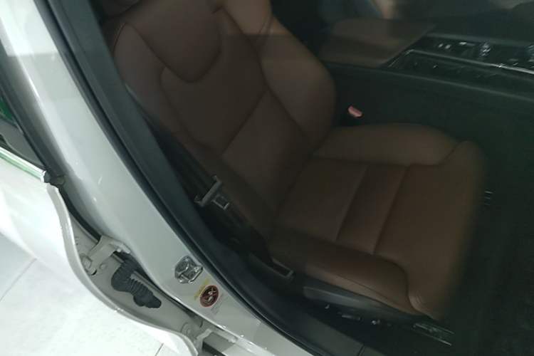 Used Volvo S60 2022 B4 Zhiyuan Luxury Edition Right Front Seat