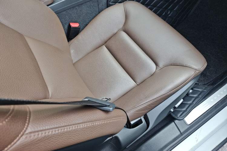 Used Volvo S60 2022 B4 Zhiyi Luxury Edition Right Front Seat