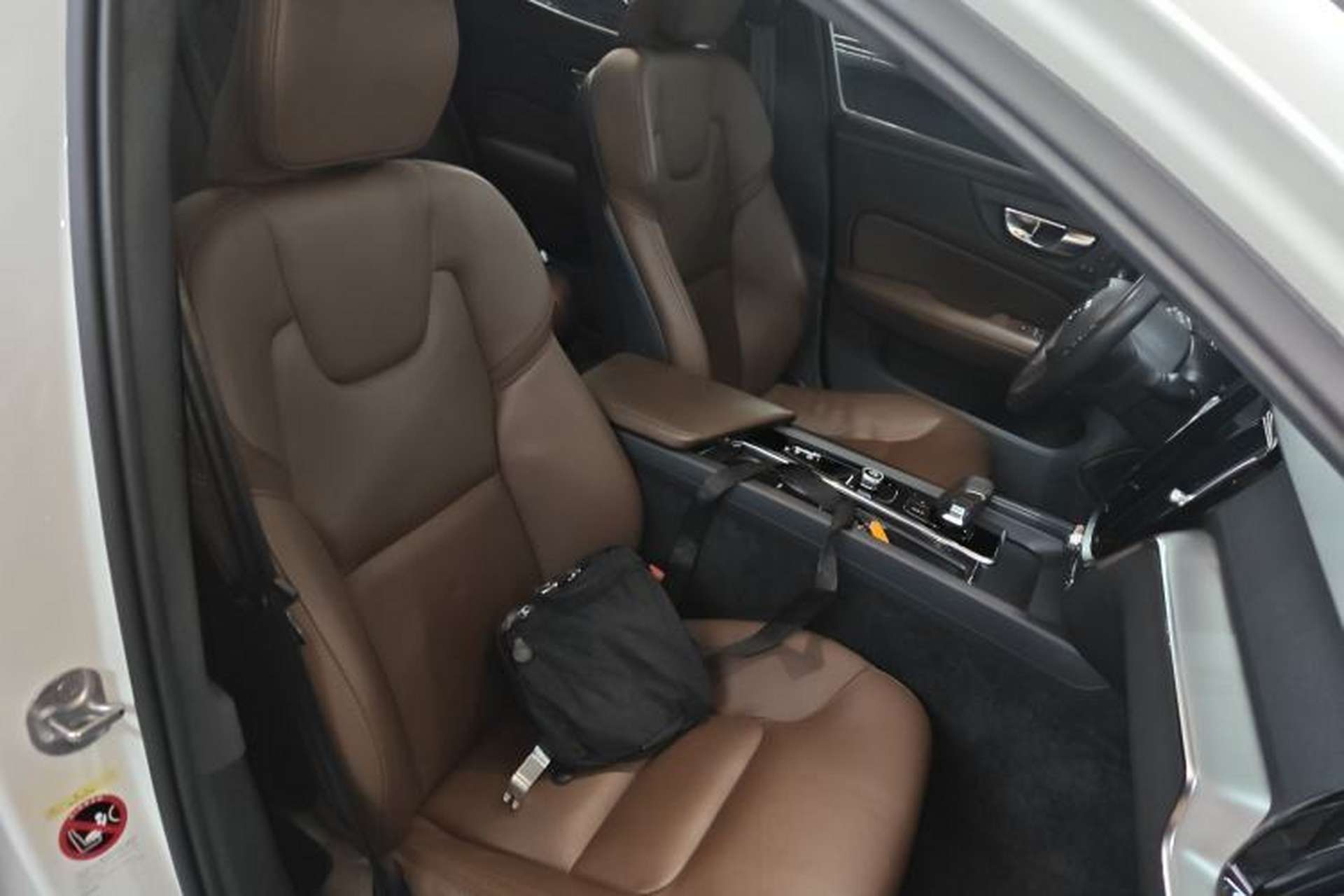 Used Volvo S60 2022 B4 Zhiyi Luxury Edition Right Front Seat
