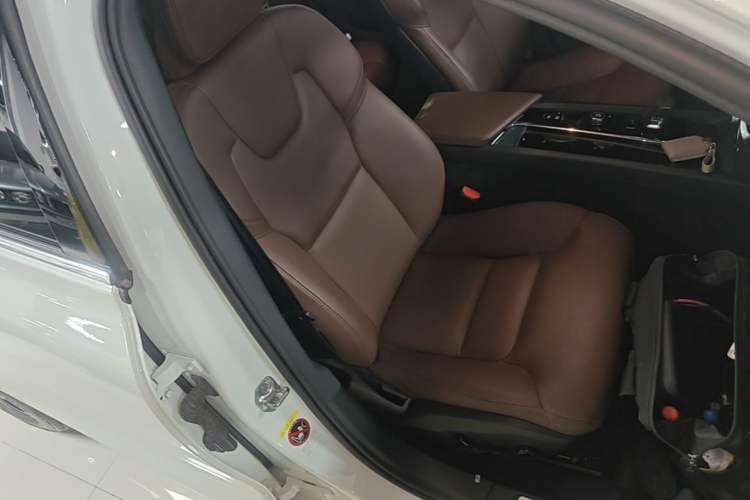 Used Volvo S60 2022 B4 Zhiyi Luxury Edition Right Front Seat