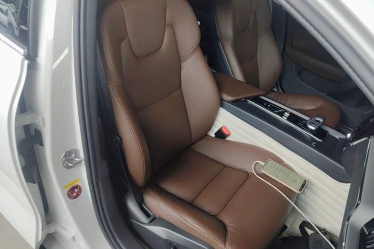 Used Volvo S60 2022 B4 Zhiyi Luxury Edition Right Front Seat