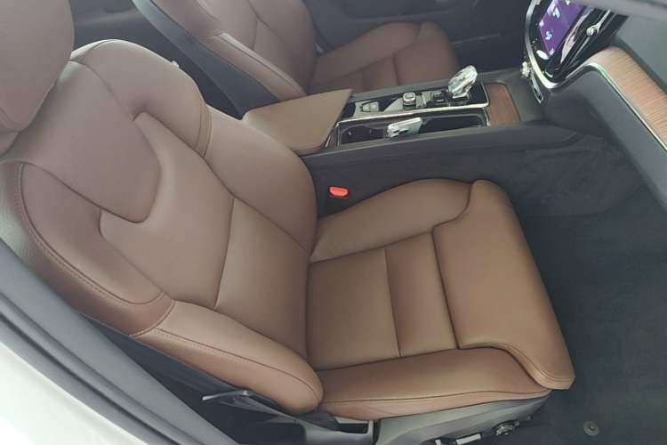 Used Volvo S60 2022 B4 Zhiyuan Luxury Edition Right Front Seat