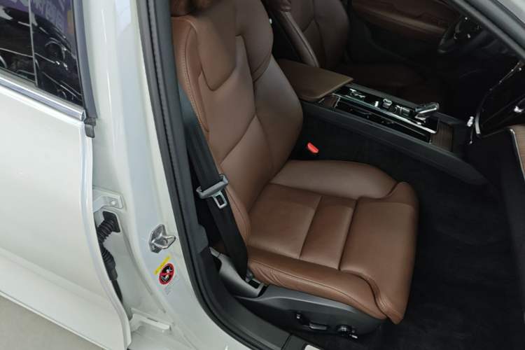 Used Volvo S60 2022 B4 Zhiyuan Luxury Edition Right Front Seat