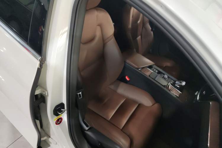 Used Volvo S60 2022 B4 Zhiyuan Luxury Edition Right Front Seat