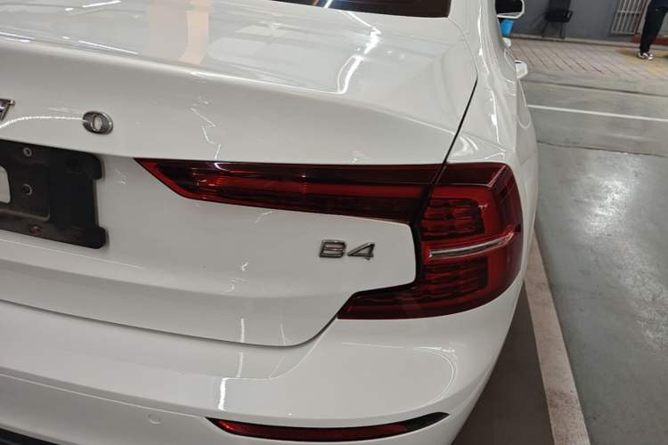 Used Volvo S60 2022 B4 Zhiyi Luxury Edition Right Rear Taillight