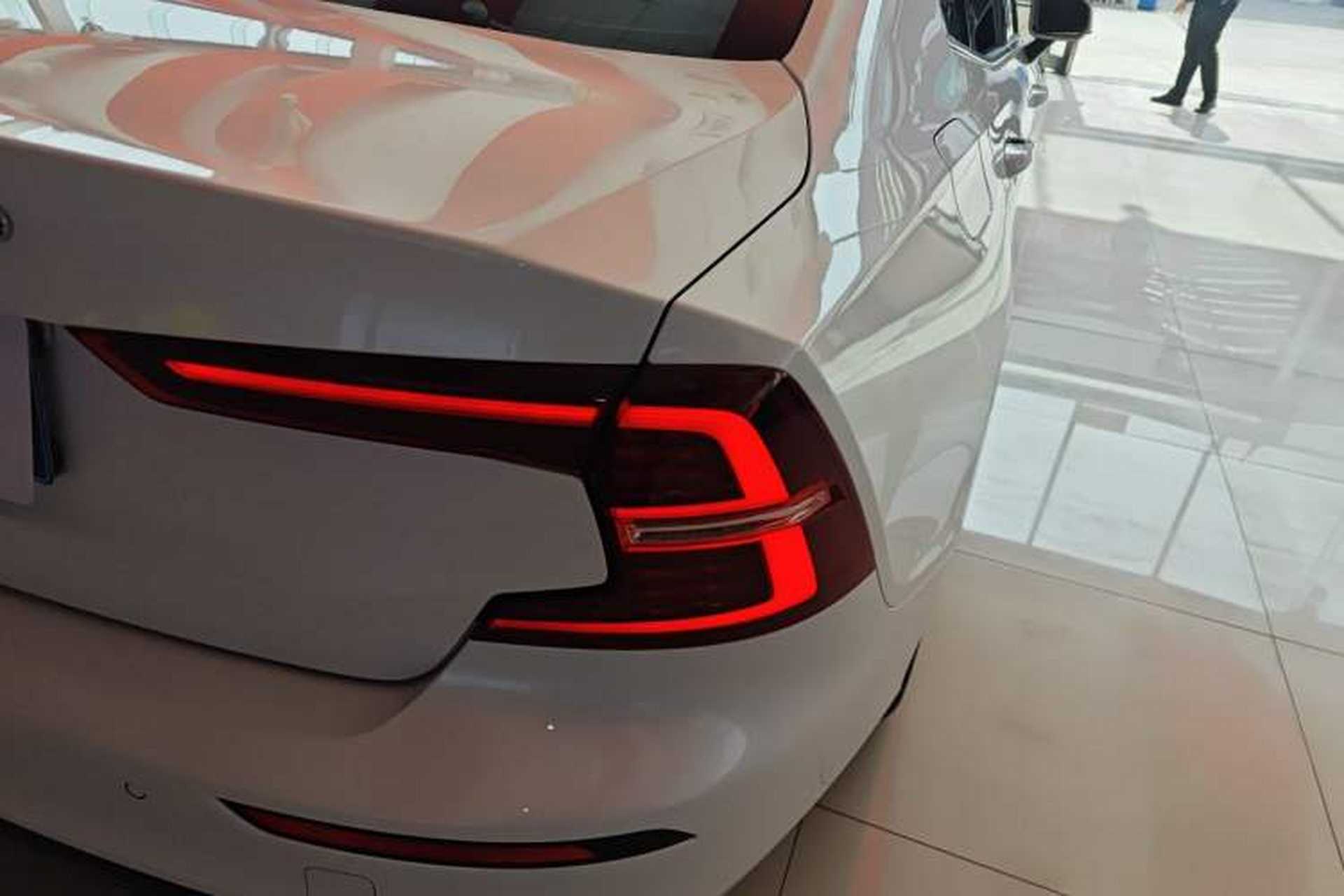 Used Volvo S60 2022 B4 Zhiyi Luxury Edition Right Rear Taillight