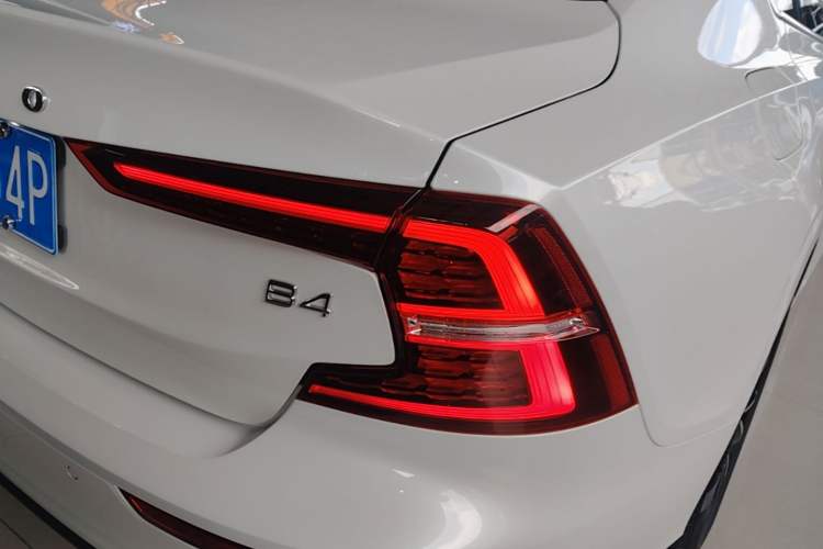Used Volvo S60 2022 B4 Zhiyi Luxury Edition Right Rear Taillight