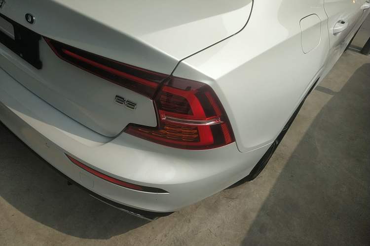 Used Volvo S60 2022 B4 Zhiyi Luxury Edition Right Rear Taillight